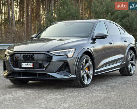 Серый Ауди E-Tron, объемом двигателя 0 л и пробегом 14 тыс. км за 53999 $, фото 3 на Automoto.ua