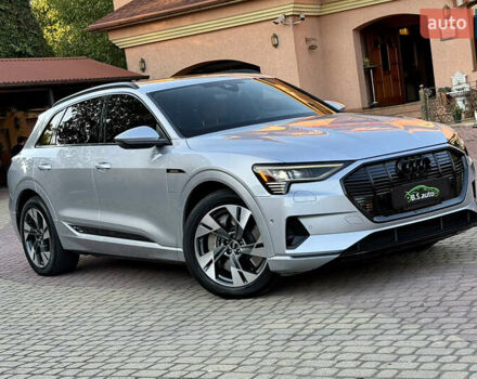 Сірий Ауді E-Tron, об'ємом двигуна 0 л та пробігом 49 тис. км за 36500 $, фото 2 на Automoto.ua
