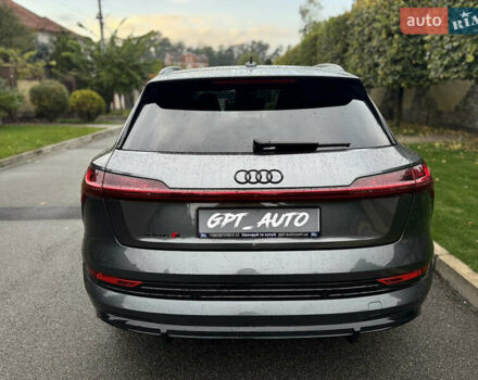 Серый Ауди E-Tron, объемом двигателя 0 л и пробегом 27 тыс. км за 48800 $, фото 13 на Automoto.ua