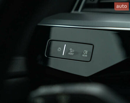 Сірий Ауді E-Tron, об'ємом двигуна 0 л та пробігом 64 тис. км за 37900 $, фото 21 на Automoto.ua