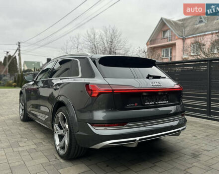 Сірий Ауді E-Tron, об'ємом двигуна 0 л та пробігом 48 тис. км за 49999 $, фото 9 на Automoto.ua