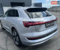 Сірий Ауді E-Tron, об'ємом двигуна 0 л та пробігом 22 тис. км за 48490 $, фото 6 на Automoto.ua