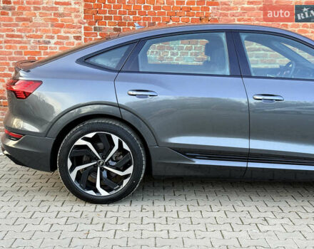Серый Ауди E-Tron, объемом двигателя 0 л и пробегом 84 тыс. км за 39999 $, фото 7 на Automoto.ua