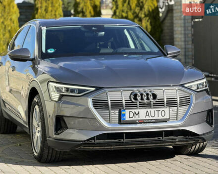 Серый Ауди E-Tron, объемом двигателя 0 л и пробегом 90 тыс. км за 33000 $, фото 33 на Automoto.ua