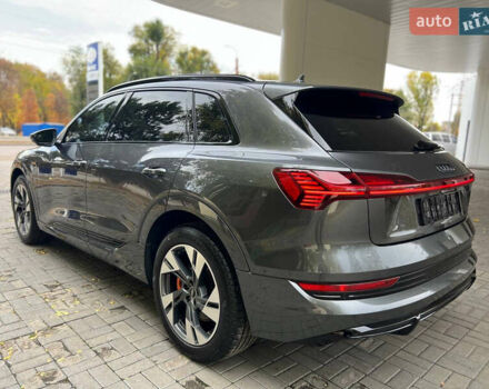 Серый Ауди E-Tron, объемом двигателя 0 л и пробегом 32 тыс. км за 43500 $, фото 17 на Automoto.ua