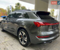 Серый Ауди E-Tron, объемом двигателя 0 л и пробегом 32 тыс. км за 43500 $, фото 17 на Automoto.ua