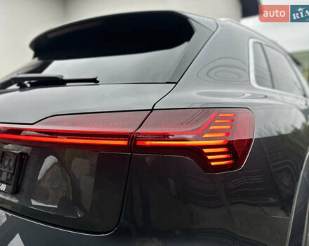 Сірий Ауді E-Tron, об'ємом двигуна 0 л та пробігом 48 тис. км за 49999 $, фото 37 на Automoto.ua