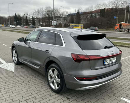 Сірий Ауді E-Tron, об'ємом двигуна 0 л та пробігом 45 тис. км за 38900 $, фото 7 на Automoto.ua