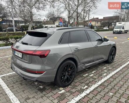 Серый Ауди E-Tron, объемом двигателя 0 л и пробегом 25 тыс. км за 44900 $, фото 5 на Automoto.ua