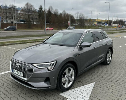 Сірий Ауді E-Tron, об'ємом двигуна 0 л та пробігом 45 тис. км за 38900 $, фото 3 на Automoto.ua