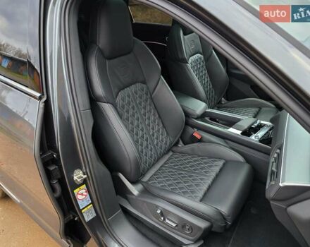 Сірий Ауді E-Tron, об'ємом двигуна 0 л та пробігом 100 тис. км за 41888 $, фото 42 на Automoto.ua