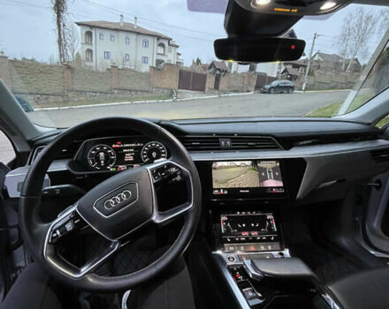 Серый Ауди E-Tron, объемом двигателя 0 л и пробегом 74 тыс. км за 37500 $, фото 39 на Automoto.ua