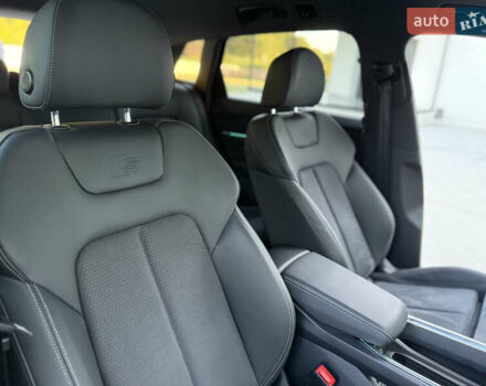 Сірий Ауді E-Tron, об'ємом двигуна 0 л та пробігом 63 тис. км за 39999 $, фото 41 на Automoto.ua