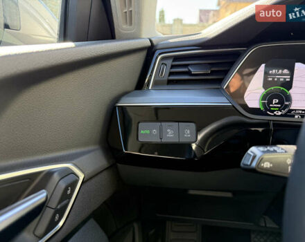 Серый Ауди E-Tron, объемом двигателя 0 л и пробегом 90 тыс. км за 33000 $, фото 52 на Automoto.ua