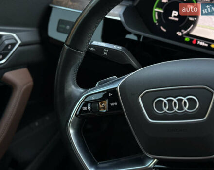 Сірий Ауді E-Tron, об'ємом двигуна 0 л та пробігом 49 тис. км за 36500 $, фото 42 на Automoto.ua