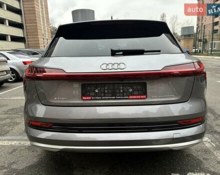 Серый Ауди E-Tron, объемом двигателя 0 л и пробегом 112 тыс. км за 31900 $, фото 17 на Automoto.ua