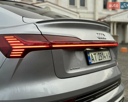 Сірий Ауді E-Tron, об'ємом двигуна 0 л та пробігом 80 тис. км за 39900 $, фото 31 на Automoto.ua