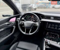 Серый Ауди E-Tron, объемом двигателя 0 л и пробегом 37 тыс. км за 49500 $, фото 45 на Automoto.ua