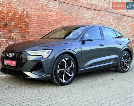 Серый Ауди E-Tron, объемом двигателя 0 л и пробегом 84 тыс. км за 39999 $, фото 13 на Automoto.ua