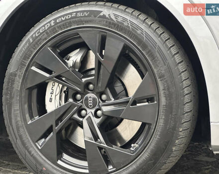 Сірий Ауді E-Tron, об'ємом двигуна 0 л та пробігом 80 тис. км за 39900 $, фото 43 на Automoto.ua