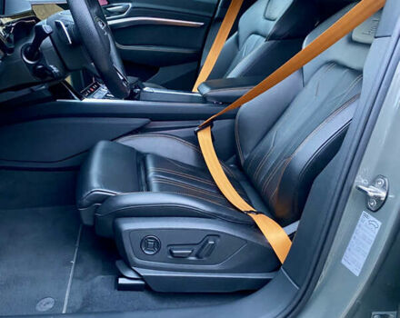 Сірий Ауді E-Tron, об'ємом двигуна 0 л та пробігом 43 тис. км за 45500 $, фото 16 на Automoto.ua
