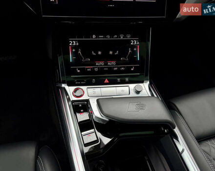 Серый Ауди E-Tron, объемом двигателя 0 л и пробегом 37 тыс. км за 49500 $, фото 47 на Automoto.ua