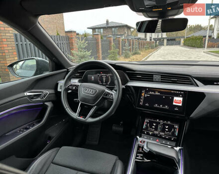 Серый Ауди E-Tron, объемом двигателя 0 л и пробегом 44 тыс. км за 44700 $, фото 14 на Automoto.ua