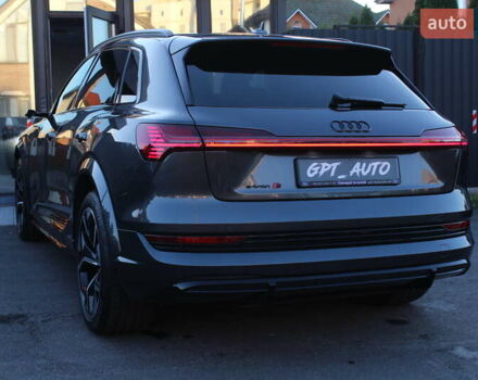 Сірий Ауді E-Tron, об'ємом двигуна 0 л та пробігом 28 тис. км за 47700 $, фото 11 на Automoto.ua