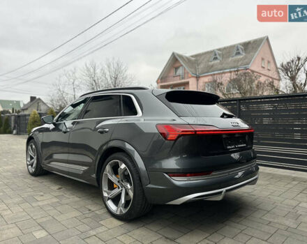 Сірий Ауді E-Tron, об'ємом двигуна 0 л та пробігом 22 тис. км за 49999 $, фото 9 на Automoto.ua