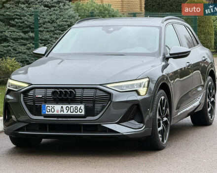 Сірий Ауді E-Tron, об'ємом двигуна 0 л та пробігом 151 тис. км за 29500 $, фото 24 на Automoto.ua