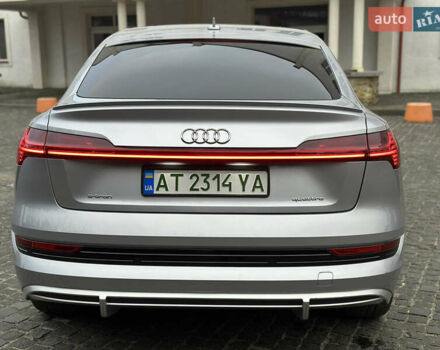 Сірий Ауді E-Tron, об'ємом двигуна 0 л та пробігом 80 тис. км за 39900 $, фото 16 на Automoto.ua