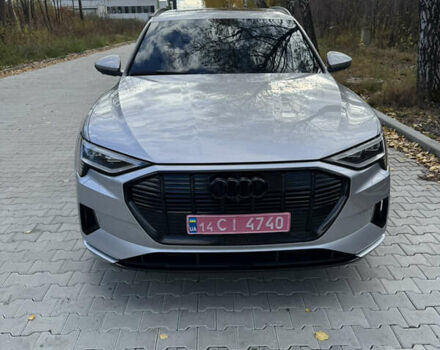 Серый Ауди E-Tron, объемом двигателя 0 л и пробегом 145 тыс. км за 29500 $, фото 8 на Automoto.ua
