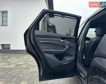 Серый Ауди E-Tron, объемом двигателя 0 л и пробегом 48 тыс. км за 49999 $, фото 73 на Automoto.ua