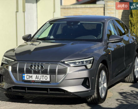 Серый Ауди E-Tron, объемом двигателя 0 л и пробегом 90 тыс. км за 33000 $, фото 16 на Automoto.ua