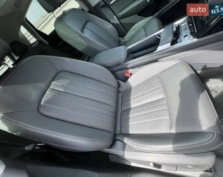 Сірий Ауді E-Tron, об'ємом двигуна 0 л та пробігом 22 тис. км за 48490 $, фото 35 на Automoto.ua