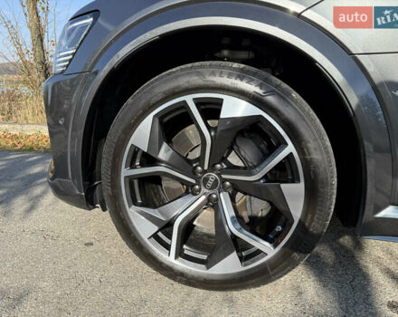 Серый Ауди E-Tron, объемом двигателя 0 л и пробегом 65 тыс. км за 53900 $, фото 12 на Automoto.ua