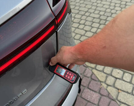 Сірий Ауді E-Tron, об'ємом двигуна 0 л та пробігом 49 тис. км за 36500 $, фото 88 на Automoto.ua