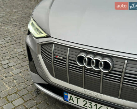 Сірий Ауді E-Tron, об'ємом двигуна 0 л та пробігом 80 тис. км за 39900 $, фото 27 на Automoto.ua