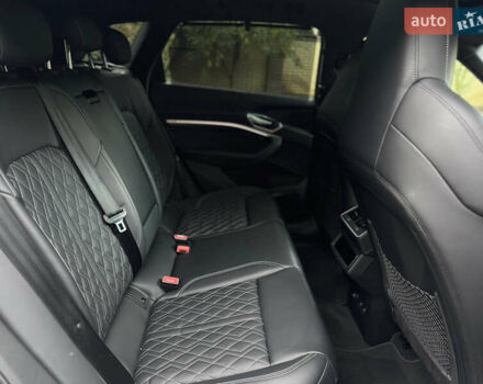 Серый Ауди E-Tron, объемом двигателя 0 л и пробегом 27 тыс. км за 48800 $, фото 18 на Automoto.ua