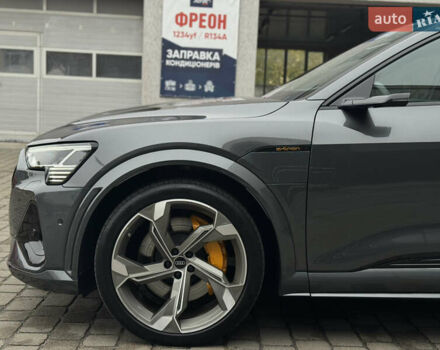 Сірий Ауді E-Tron, об'ємом двигуна 0 л та пробігом 59 тис. км за 45999 $, фото 7 на Automoto.ua