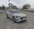 Серый Ауди E-Tron, объемом двигателя 0 л и пробегом 30 тыс. км за 45000 $, фото 1 на Automoto.ua