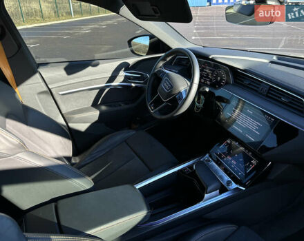 Сірий Ауді E-Tron, об'ємом двигуна 0 л та пробігом 58 тис. км за 45200 $, фото 18 на Automoto.ua