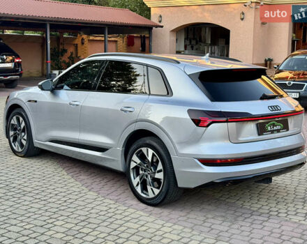 Сірий Ауді E-Tron, об'ємом двигуна 0 л та пробігом 49 тис. км за 36500 $, фото 14 на Automoto.ua
