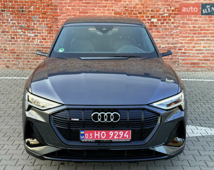 Серый Ауди E-Tron, объемом двигателя 0 л и пробегом 84 тыс. км за 39999 $, фото 2 на Automoto.ua