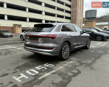 Серый Ауди E-Tron, объемом двигателя 0 л и пробегом 112 тыс. км за 31900 $, фото 13 на Automoto.ua