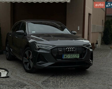 Серый Ауди E-Tron, объемом двигателя 0 л и пробегом 43 тыс. км за 41777 $, фото 27 на Automoto.ua