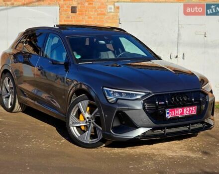 Сірий Ауді E-Tron, об'ємом двигуна 0 л та пробігом 100 тис. км за 41888 $, фото 1 на Automoto.ua