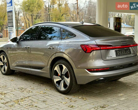 Серый Ауди E-Tron, объемом двигателя 0 л и пробегом 31 тыс. км за 46500 $, фото 24 на Automoto.ua