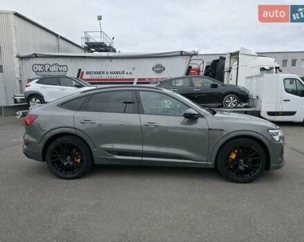 Серый Ауди E-Tron, объемом двигателя 0 л и пробегом 149 тыс. км за 36900 $, фото 1 на Automoto.ua