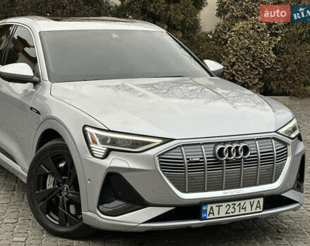 Сірий Ауді E-Tron, об'ємом двигуна 0 л та пробігом 80 тис. км за 39900 $, фото 6 на Automoto.ua